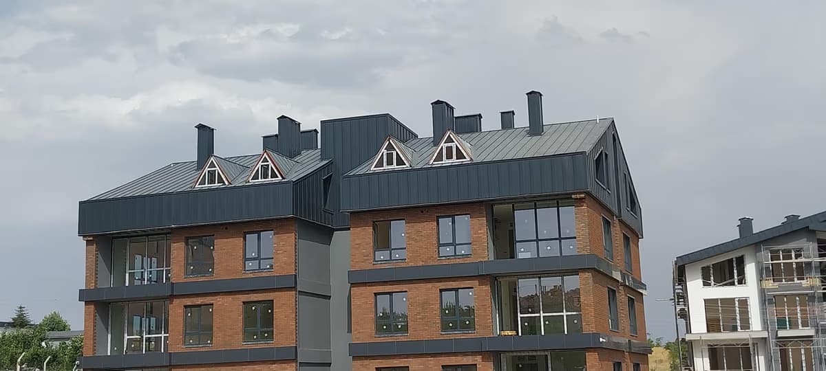 Çayyolu, Ümitköy, Oran, Birlik ve çevresi tipi binada sızdırmazlık testi yapılan Çankaya kenet çatı kaplaması